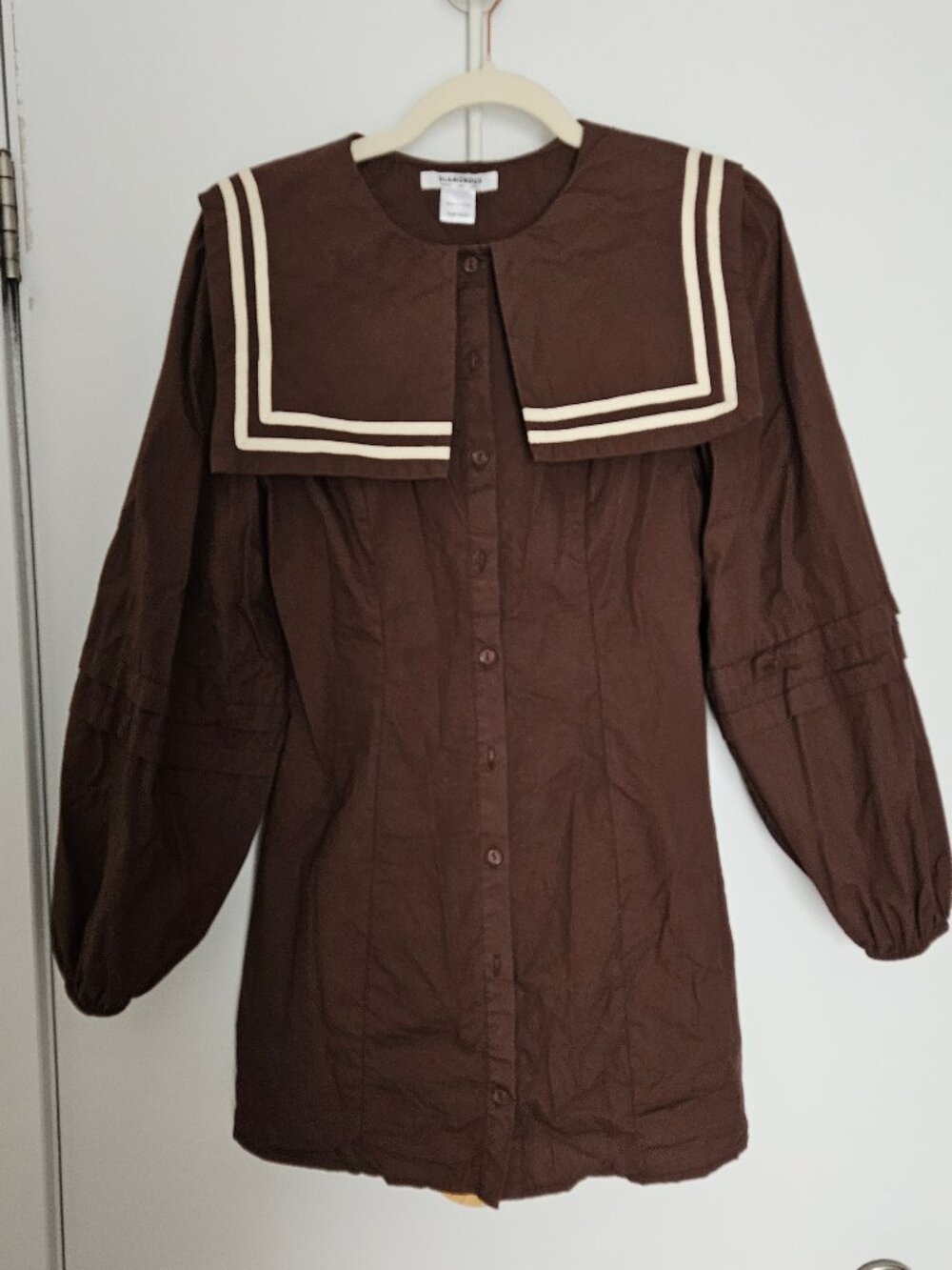 Brown sailor collar puff sleeve cotton shirt